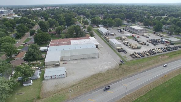 975 W Jackson St, Marshall, MO 65340